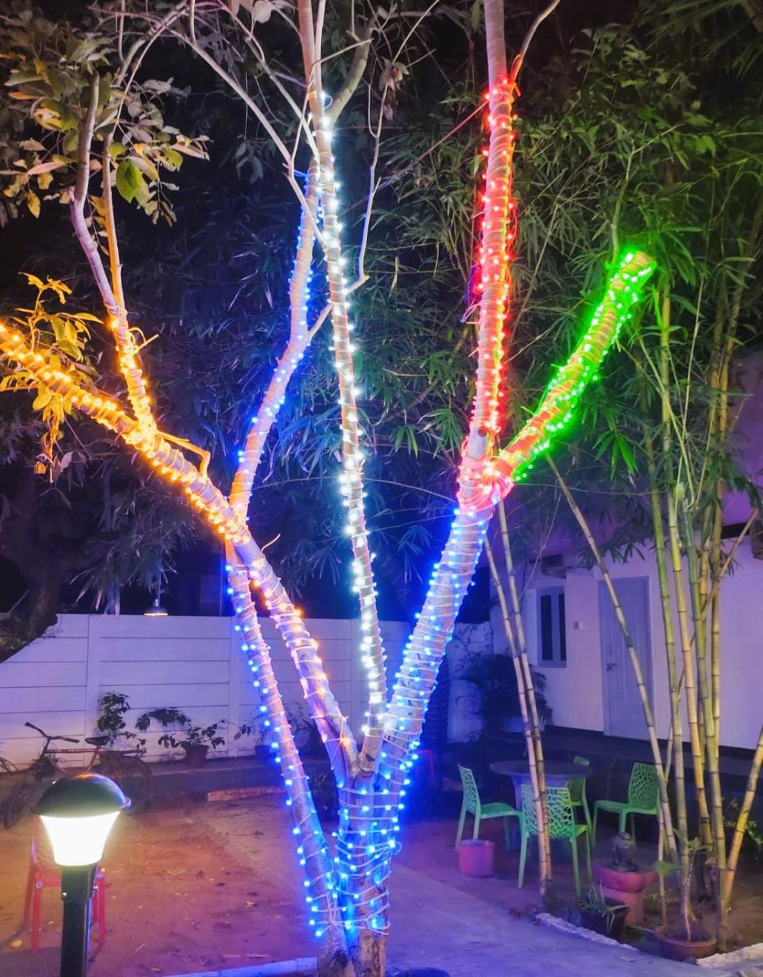The Well Beach Side Guest House Auroville Esterno foto