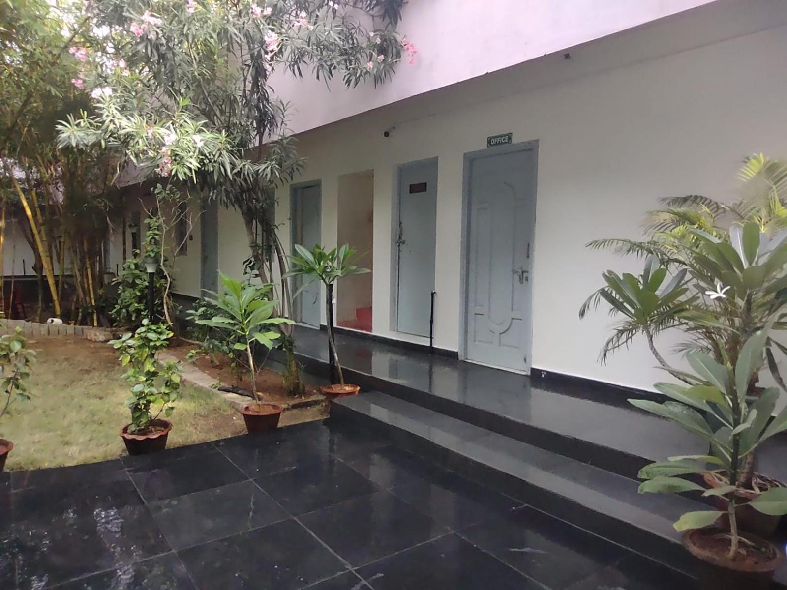 The Well Beach Side Guest House Auroville Esterno foto